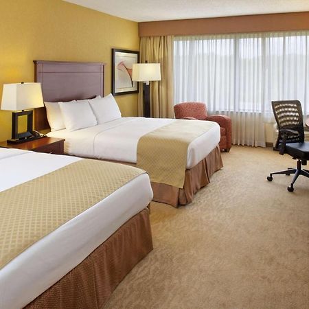 Doubletree By Hilton Fayetteville Eksteriør bilde