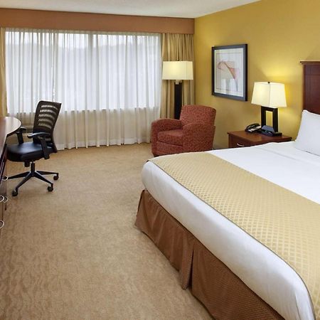 Doubletree By Hilton Fayetteville Eksteriør bilde