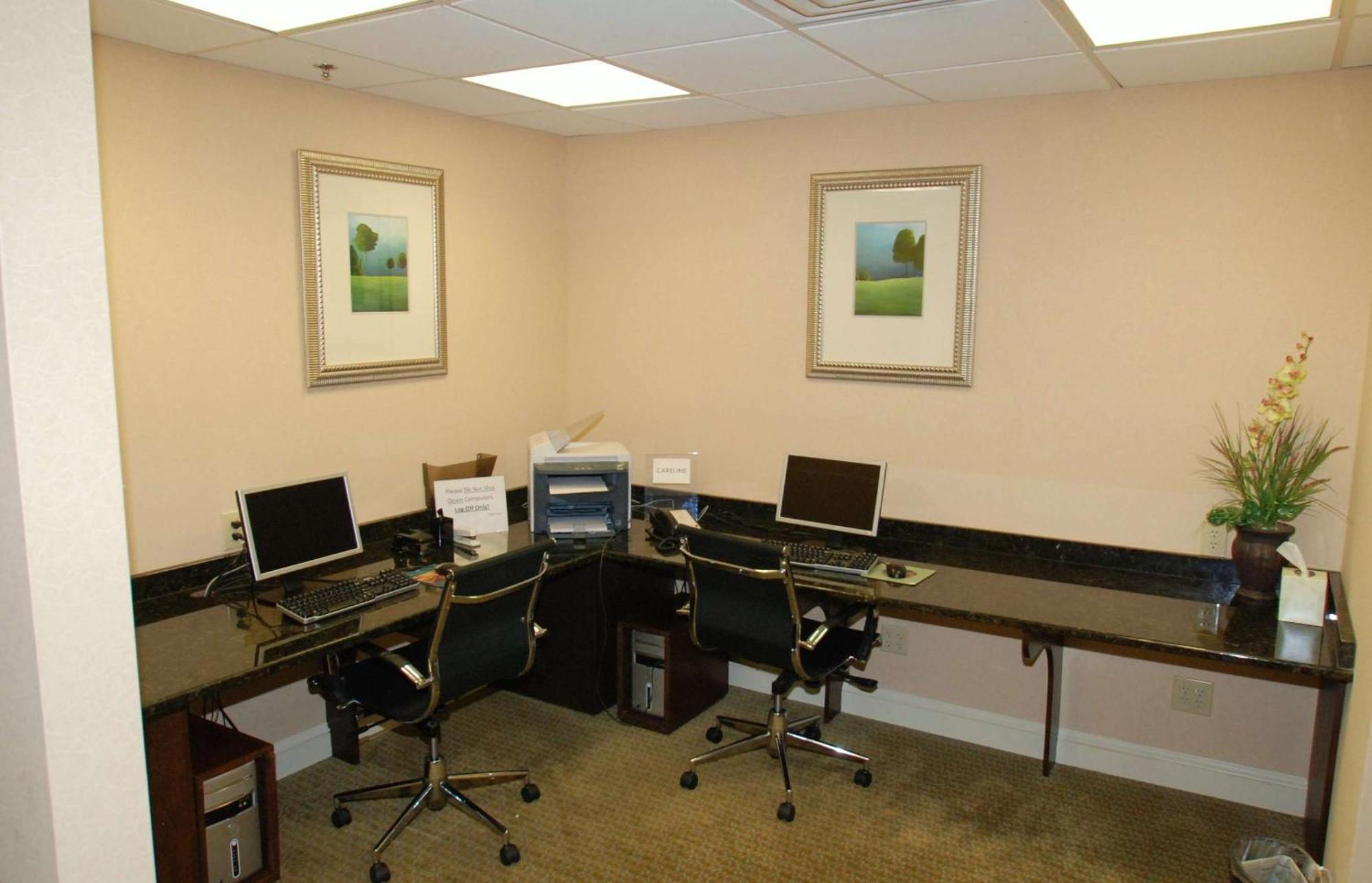 Doubletree By Hilton Fayetteville Eksteriør bilde