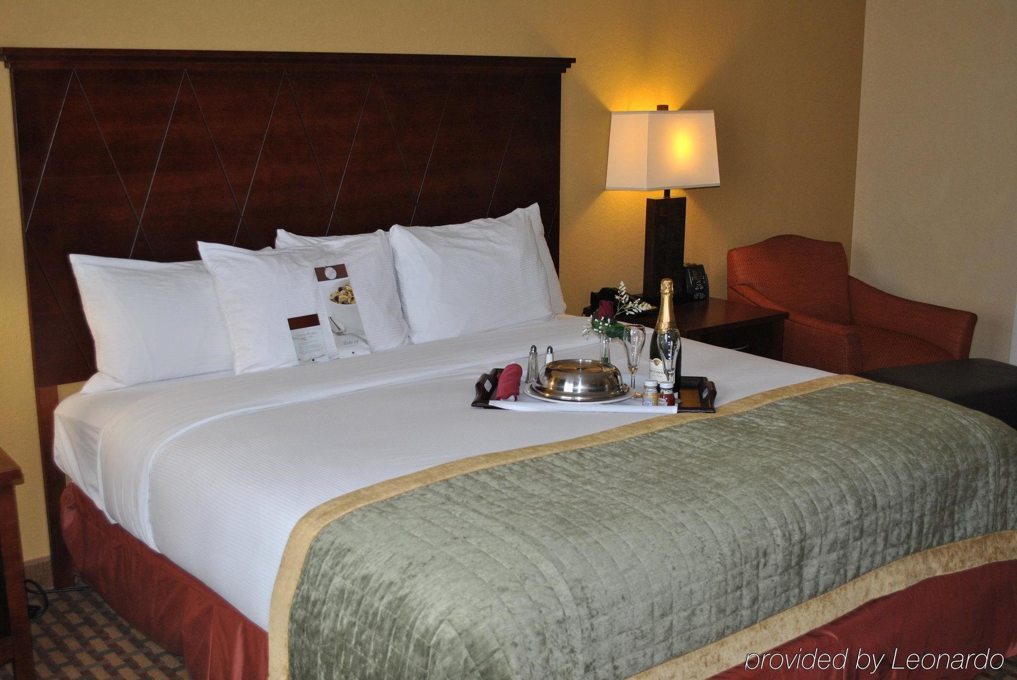 Doubletree By Hilton Fayetteville Eksteriør bilde
