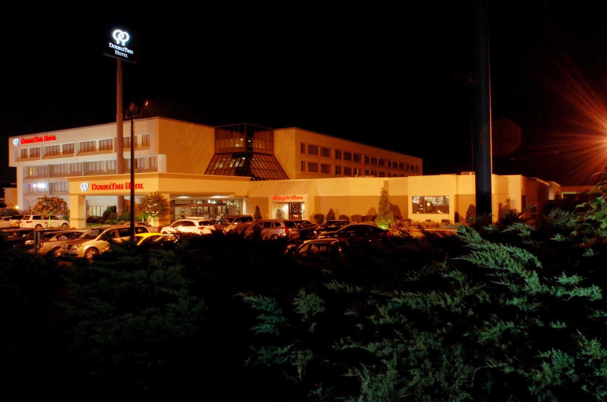 Doubletree By Hilton Fayetteville Eksteriør bilde