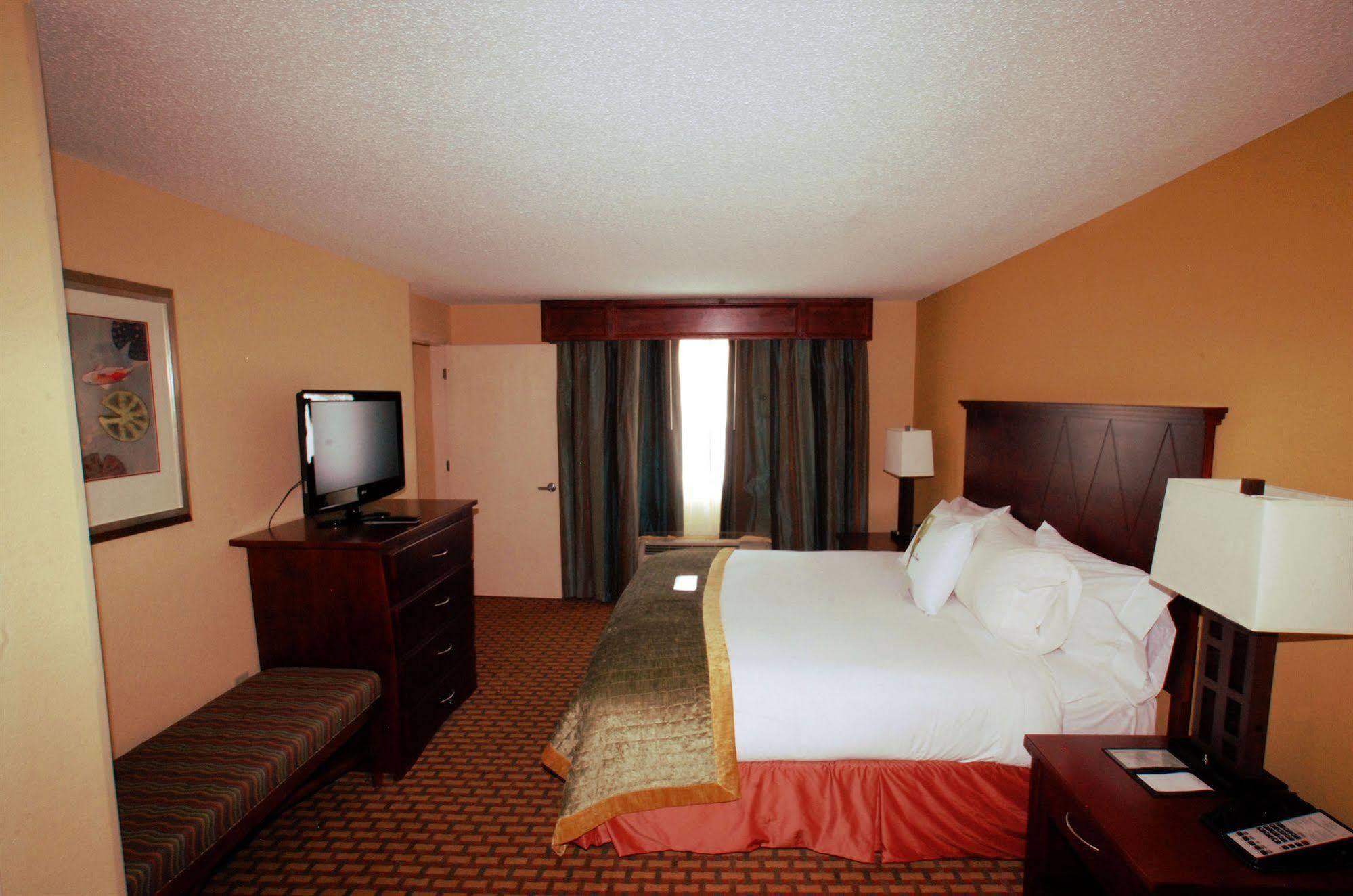 Doubletree By Hilton Fayetteville Eksteriør bilde