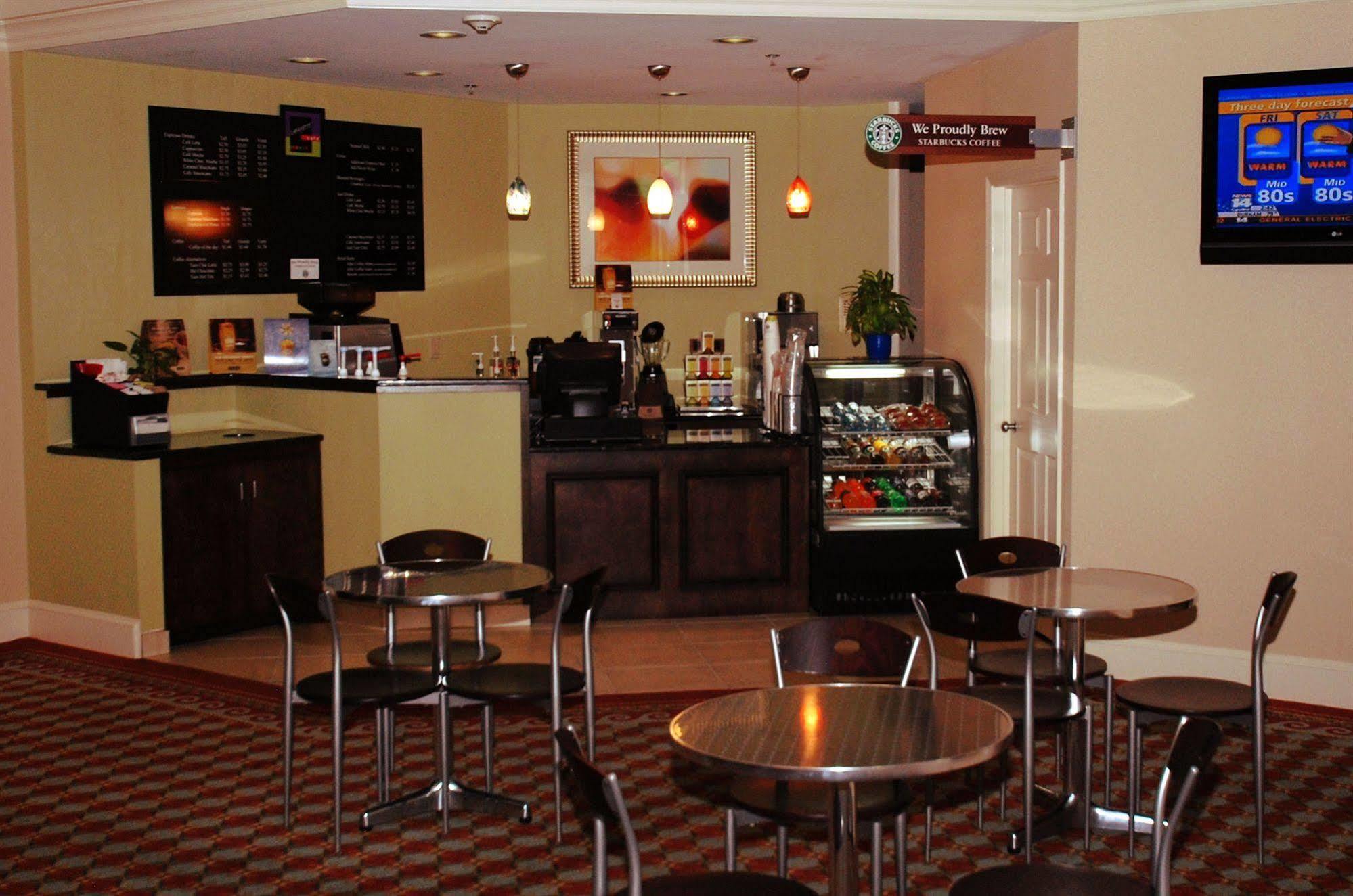 Doubletree By Hilton Fayetteville Eksteriør bilde